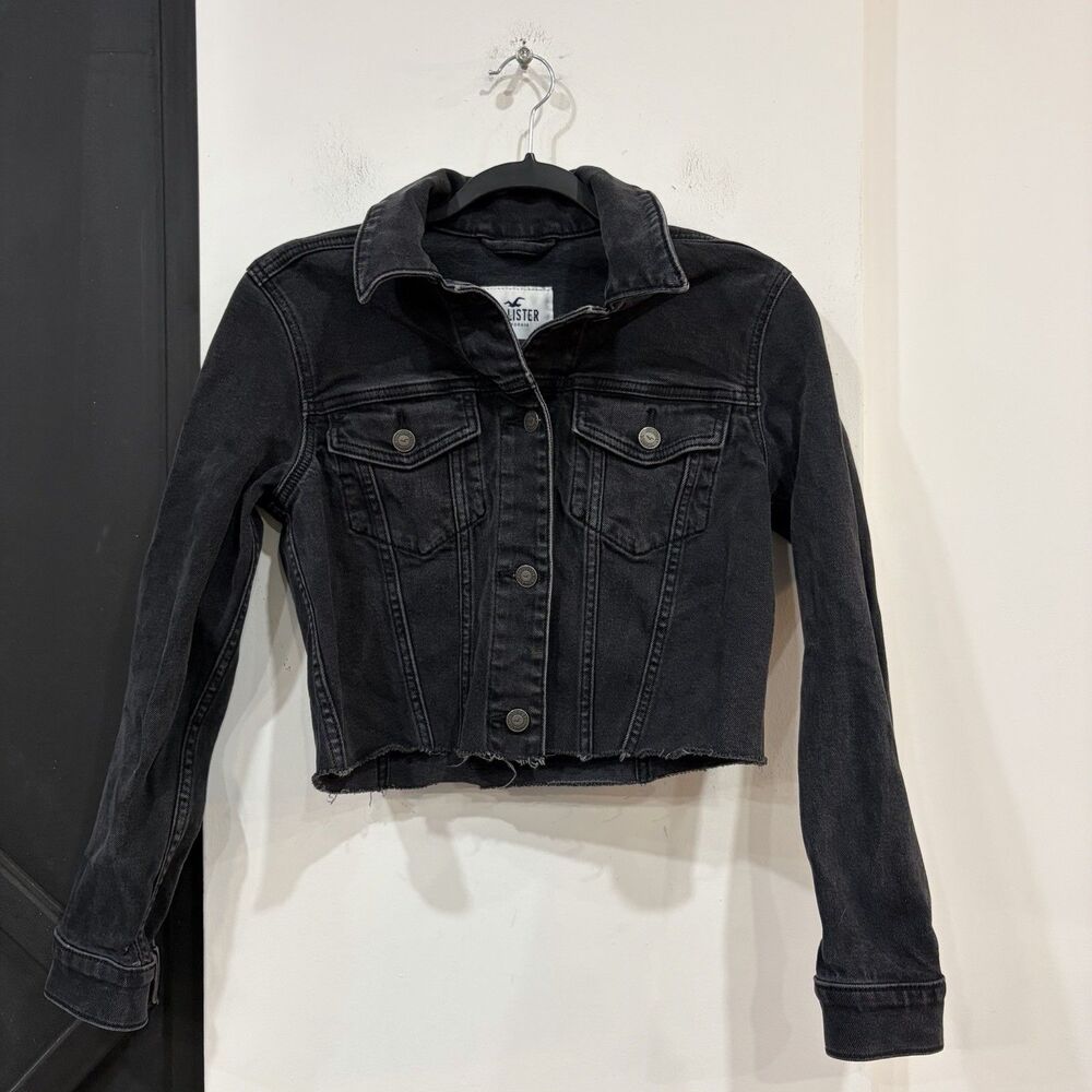 Hollister Cropped Black Denim Jacket Size Small Distressed Raw Hem